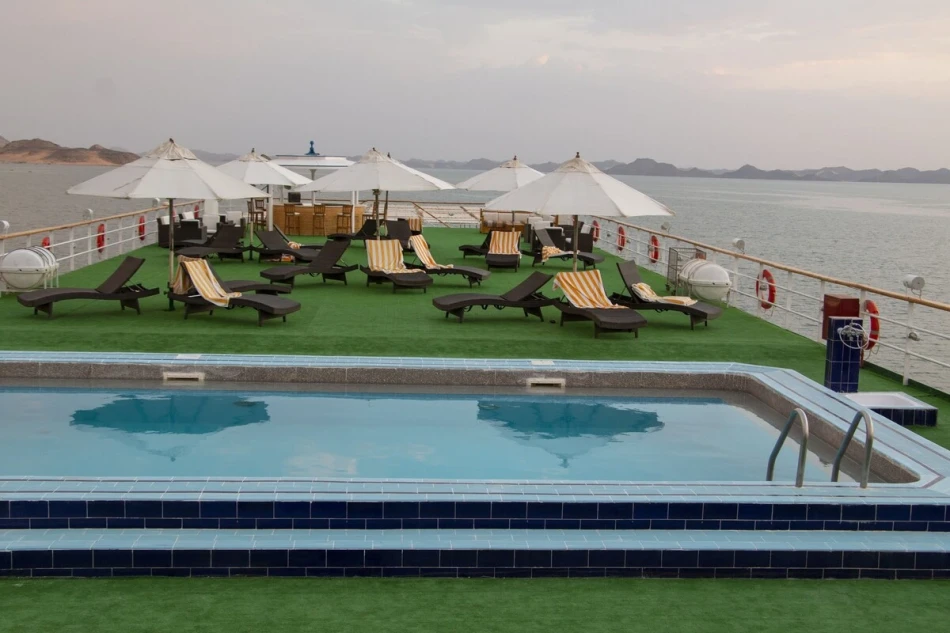 MS Nubian Sea Lake Nasser Pool