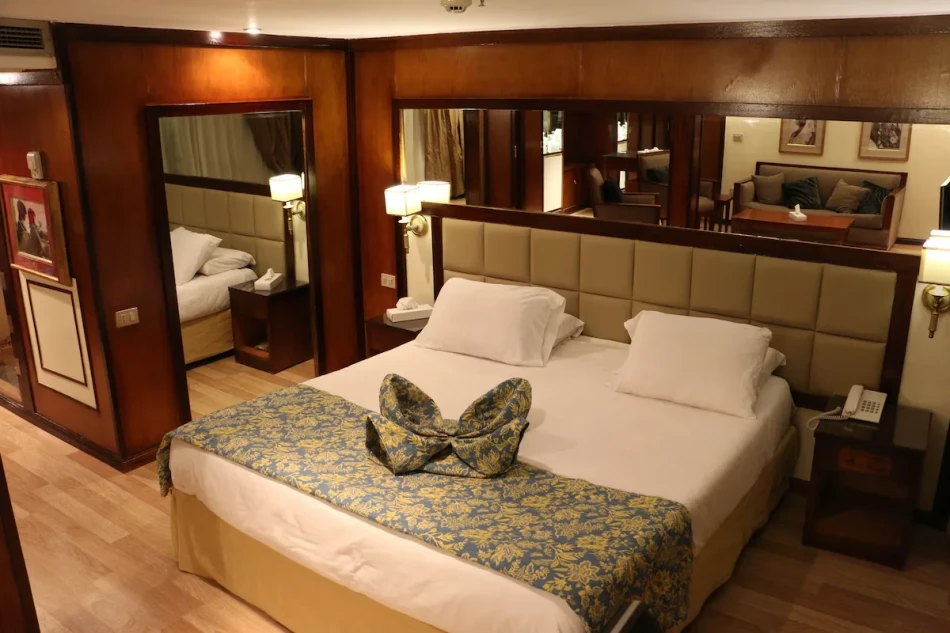 MS Nubian Sea Lake Nasser Suite Cabin