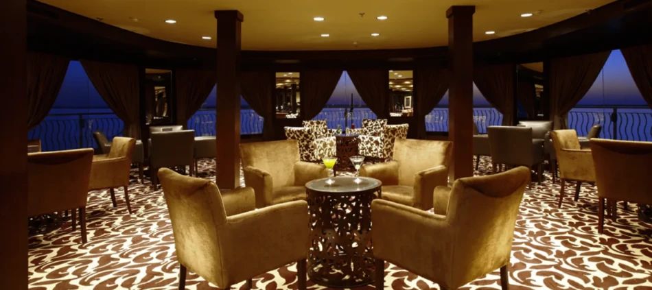 Steigenberger Omar El Khayam Lake Nasser Cruise Lounge Bar