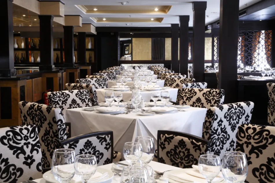 Steigenberger Omar El Khayam Lake Nasser Cruise Restraunt